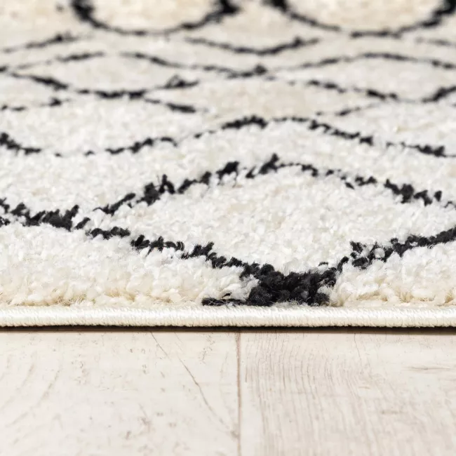 Paypoq kiygan uzun oyoqli qizlar sikishadi Xabarovskning yosh fohishalari