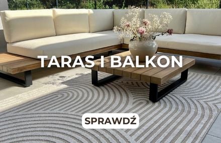 Taras i balkon &ndash; dywan na tarasie z meblami wypoczynkowymi